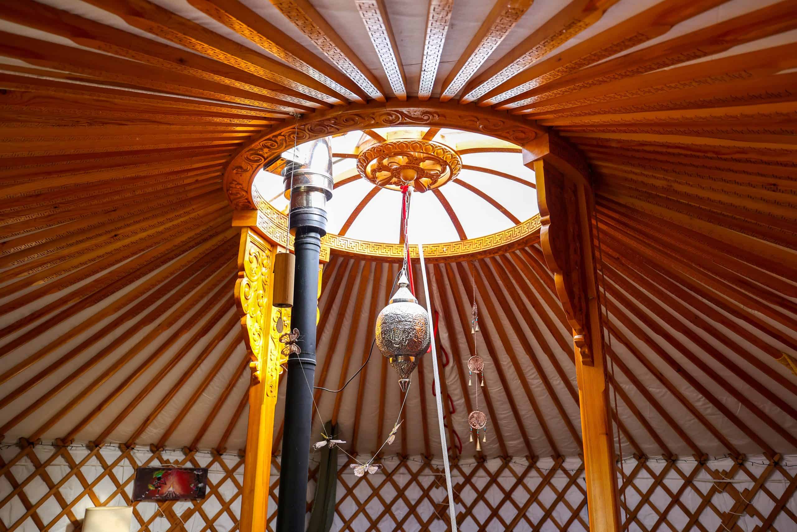 Emmerdennen bijzondere verhuur grote yurt lichtkoepel